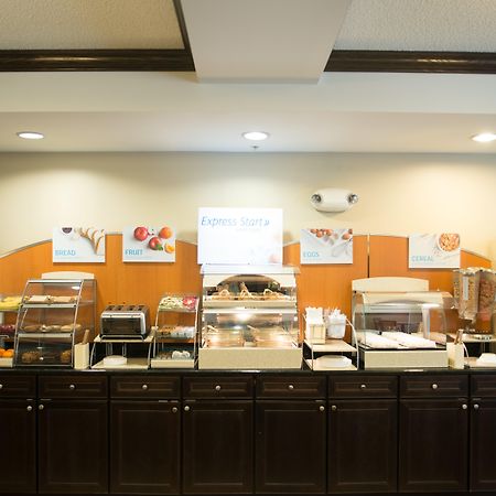 Holiday Inn Express & Suites Northwood By Ihg Silver Lake Luaran gambar