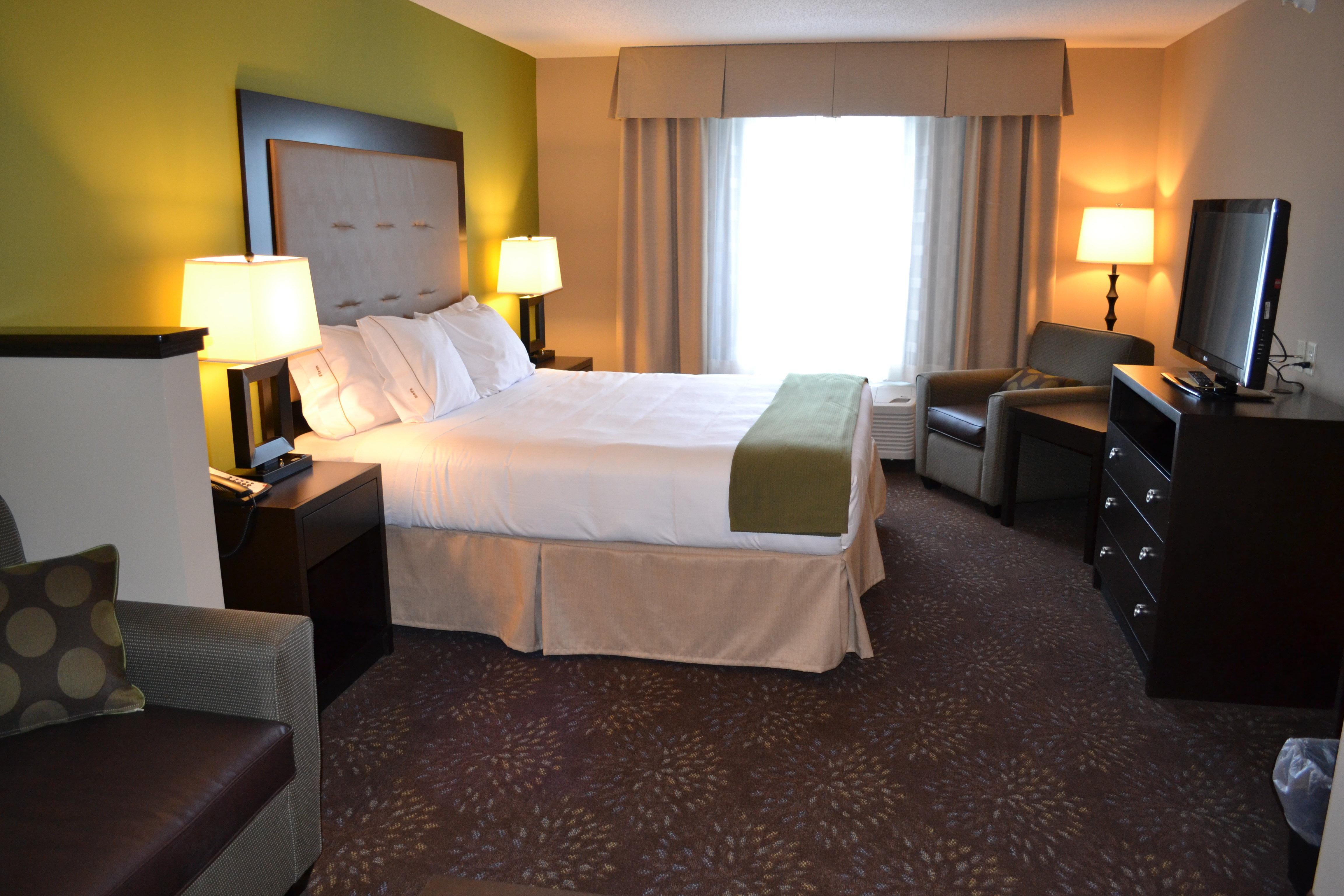 Holiday Inn Express & Suites Northwood By Ihg Silver Lake Luaran gambar