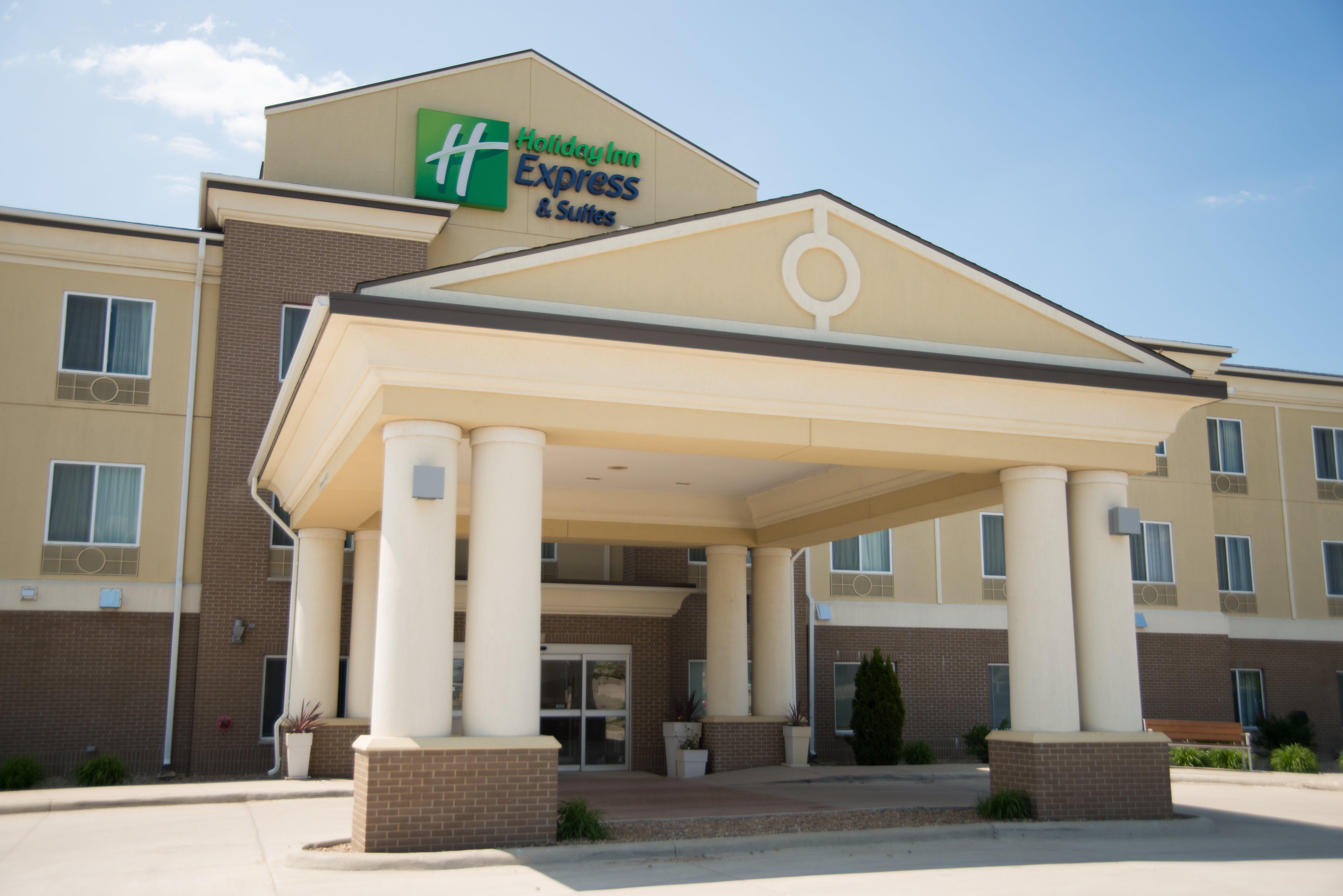 Holiday Inn Express & Suites Northwood By Ihg Silver Lake Luaran gambar