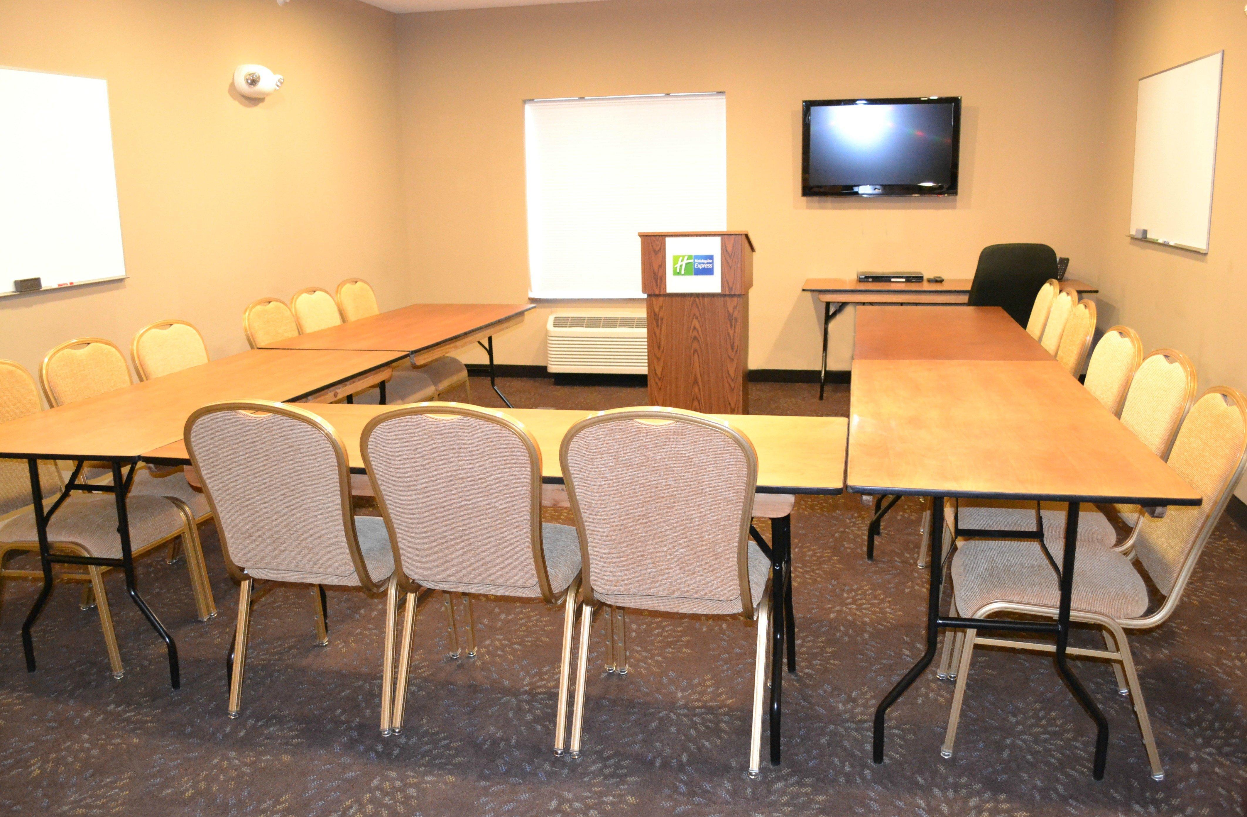 Holiday Inn Express & Suites Northwood By Ihg Silver Lake Luaran gambar