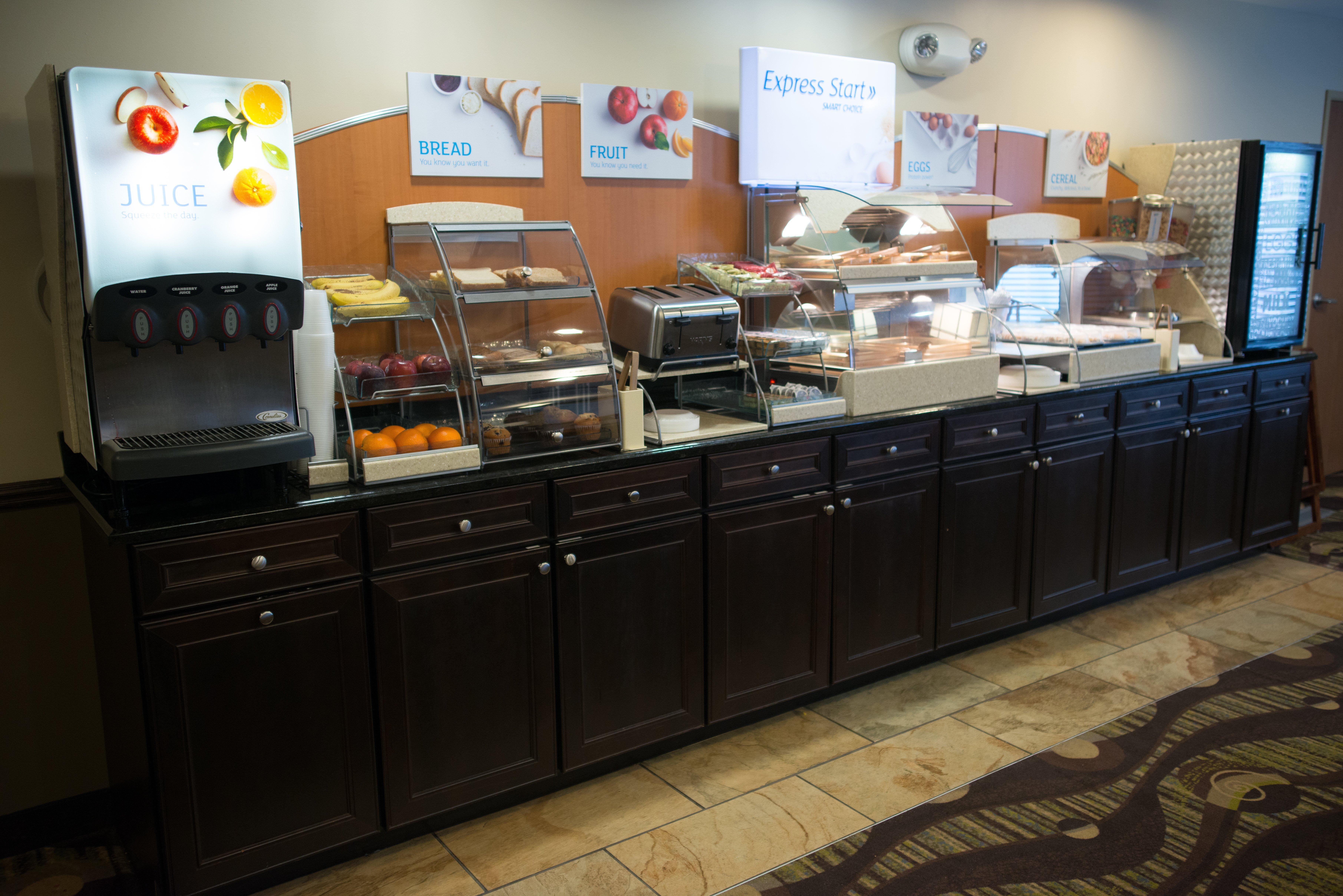 Holiday Inn Express & Suites Northwood By Ihg Silver Lake Luaran gambar