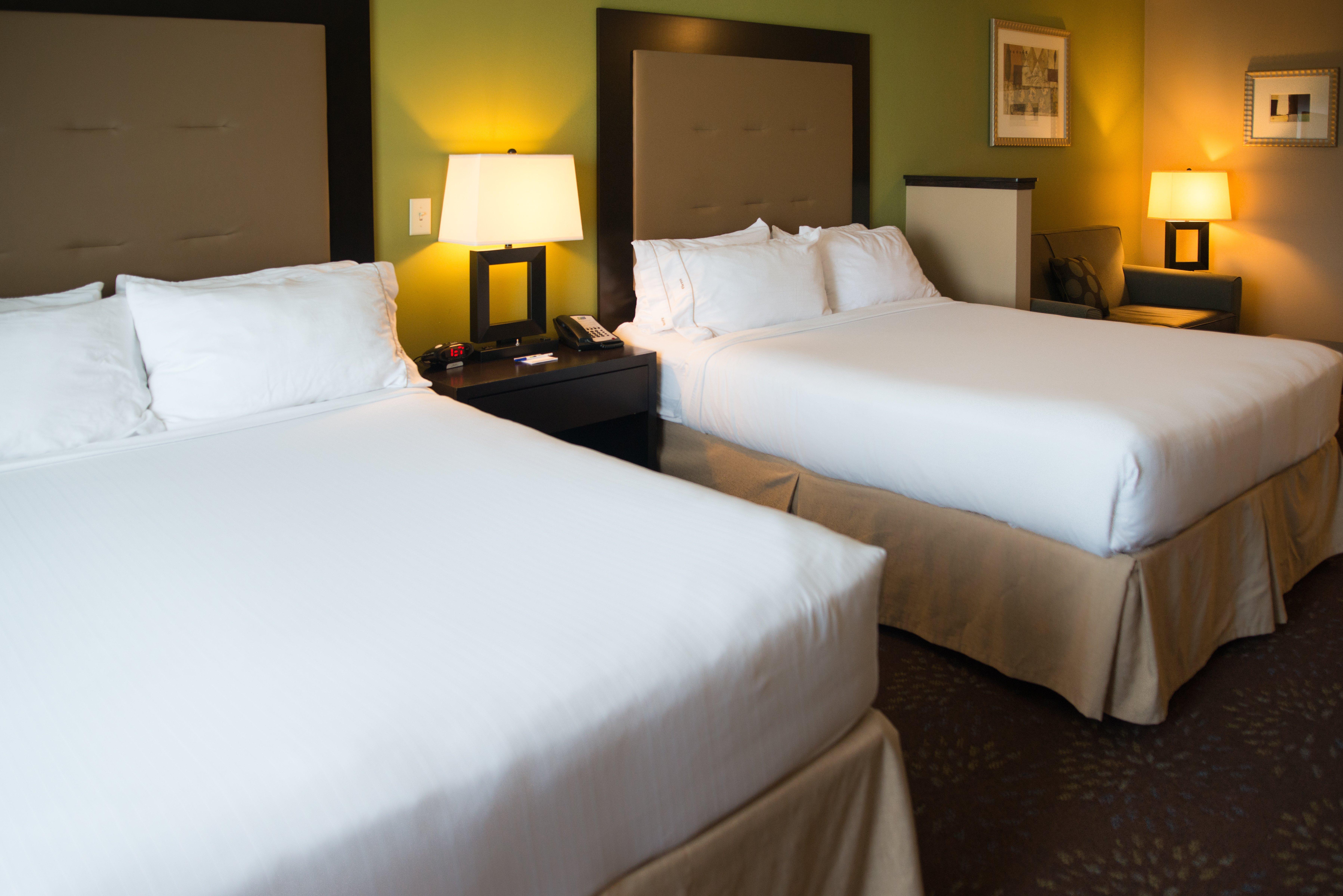 Holiday Inn Express & Suites Northwood By Ihg Silver Lake Luaran gambar