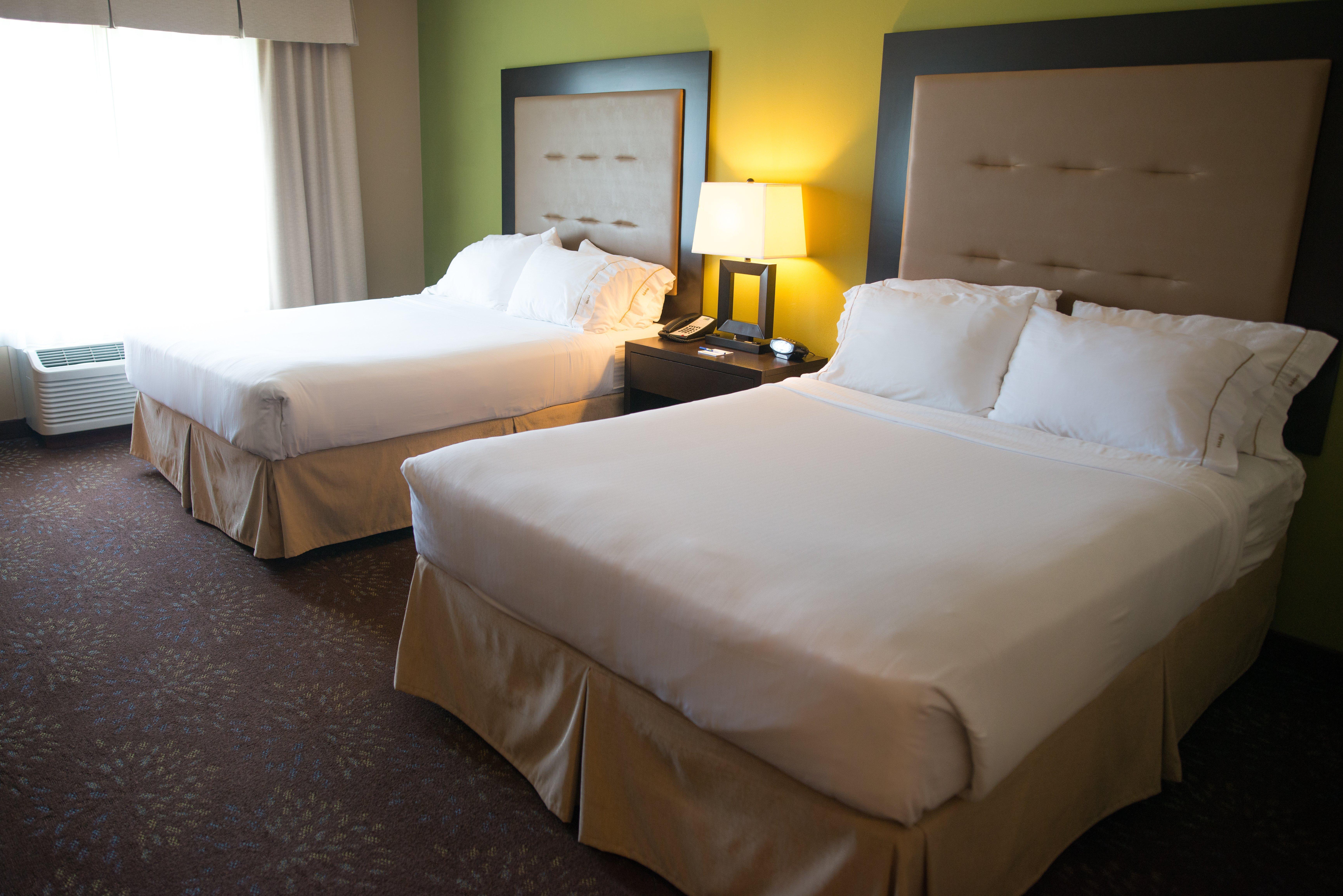 Holiday Inn Express & Suites Northwood By Ihg Silver Lake Luaran gambar