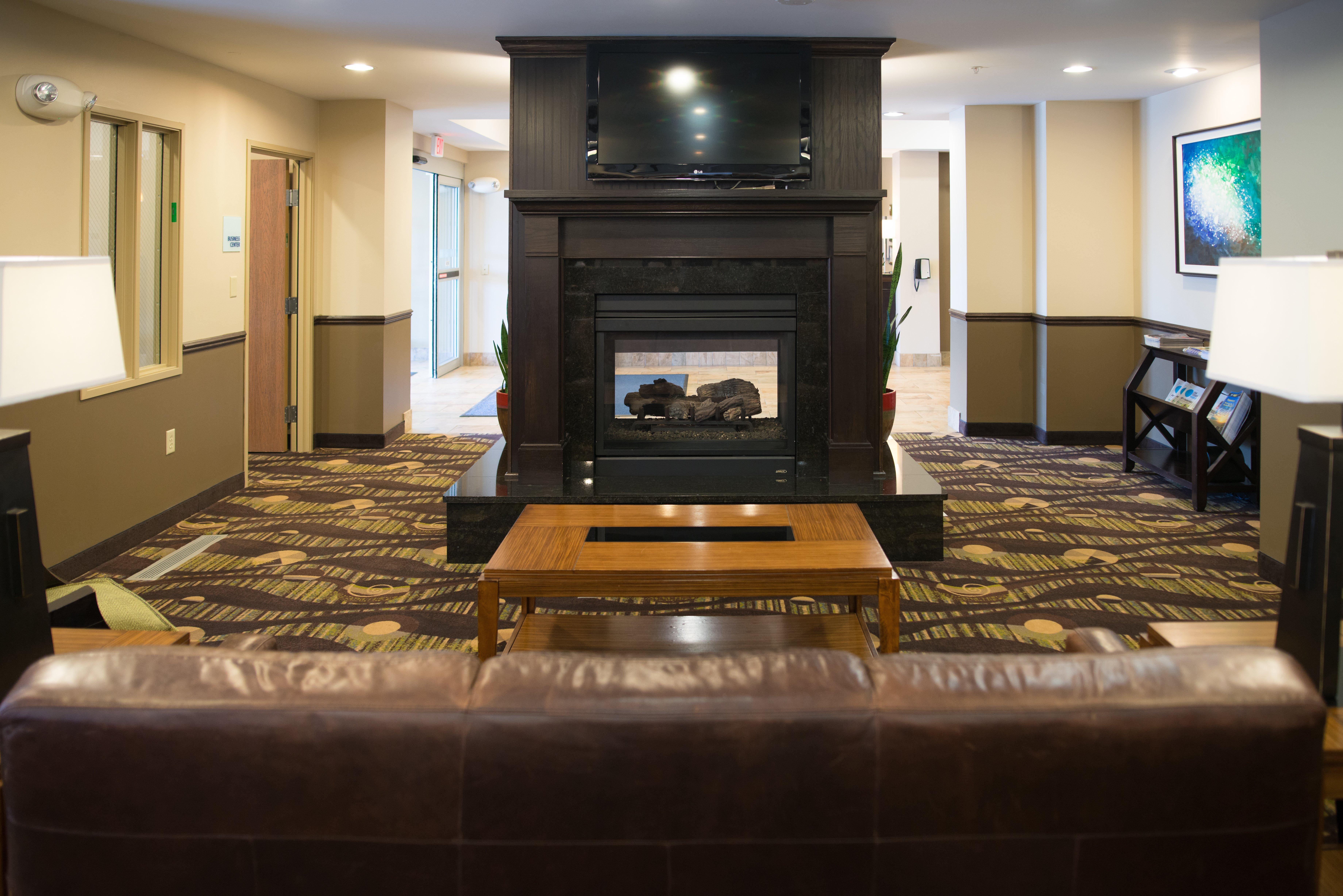 Holiday Inn Express & Suites Northwood By Ihg Silver Lake Luaran gambar