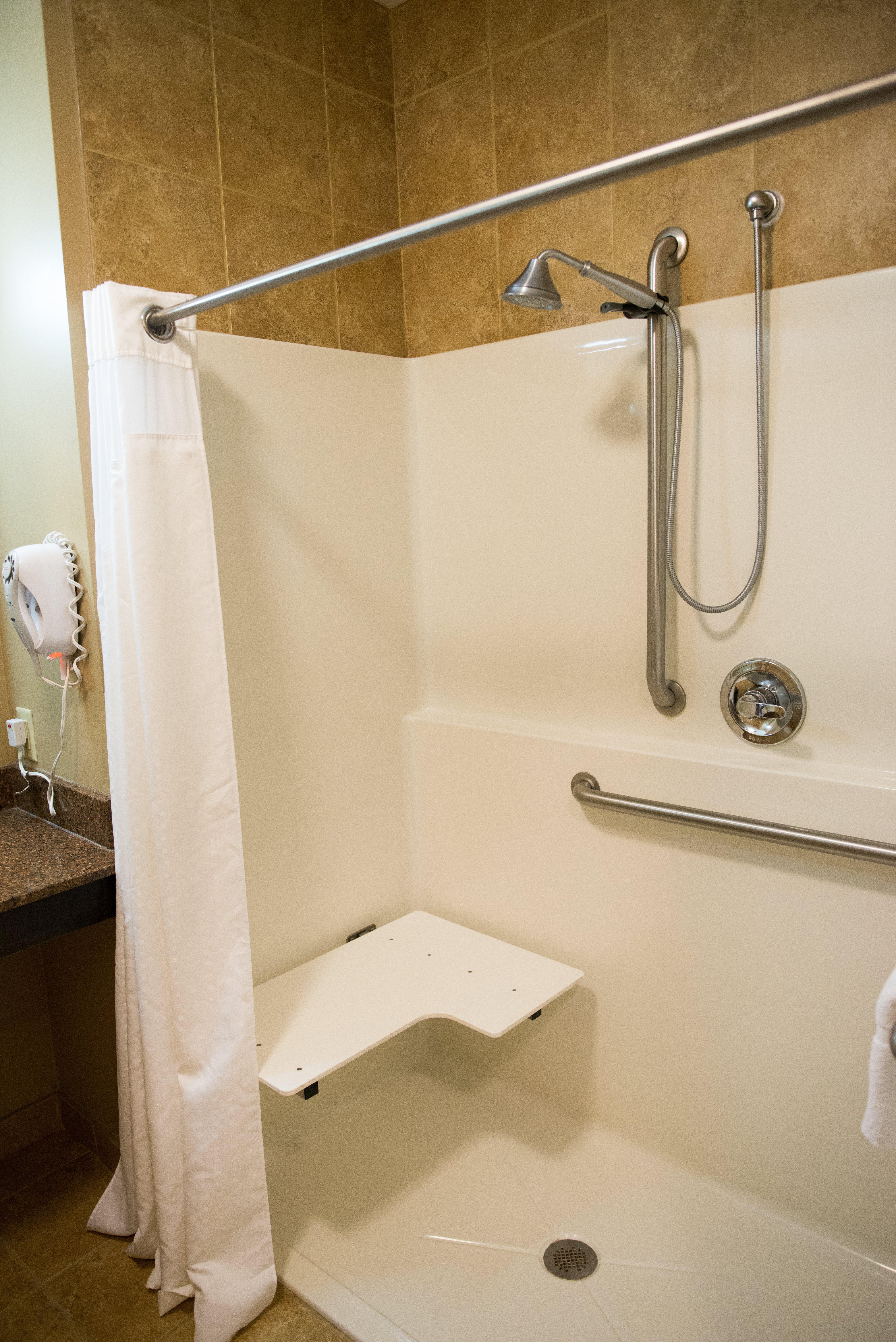 Holiday Inn Express & Suites Northwood By Ihg Silver Lake Luaran gambar