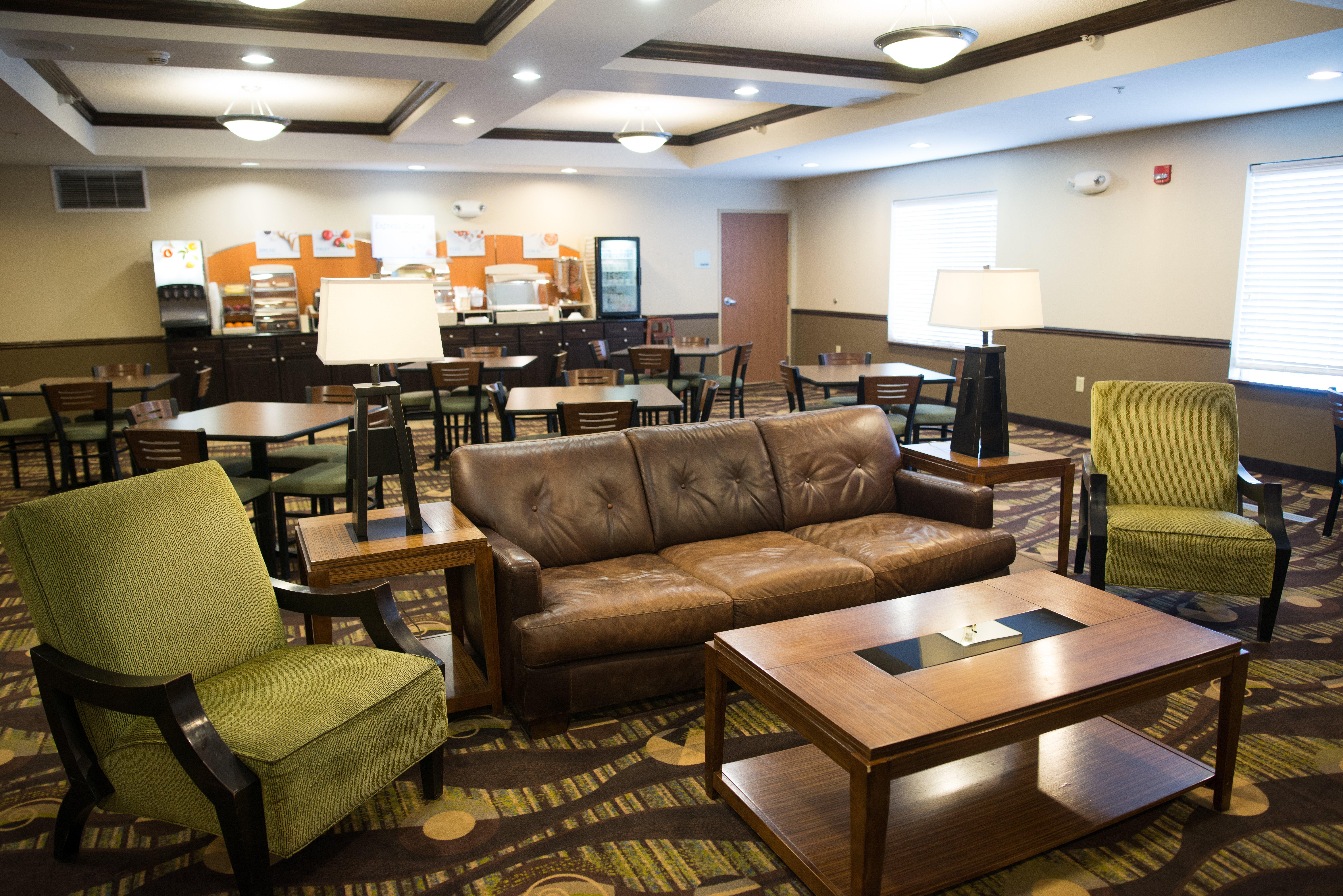 Holiday Inn Express & Suites Northwood By Ihg Silver Lake Luaran gambar