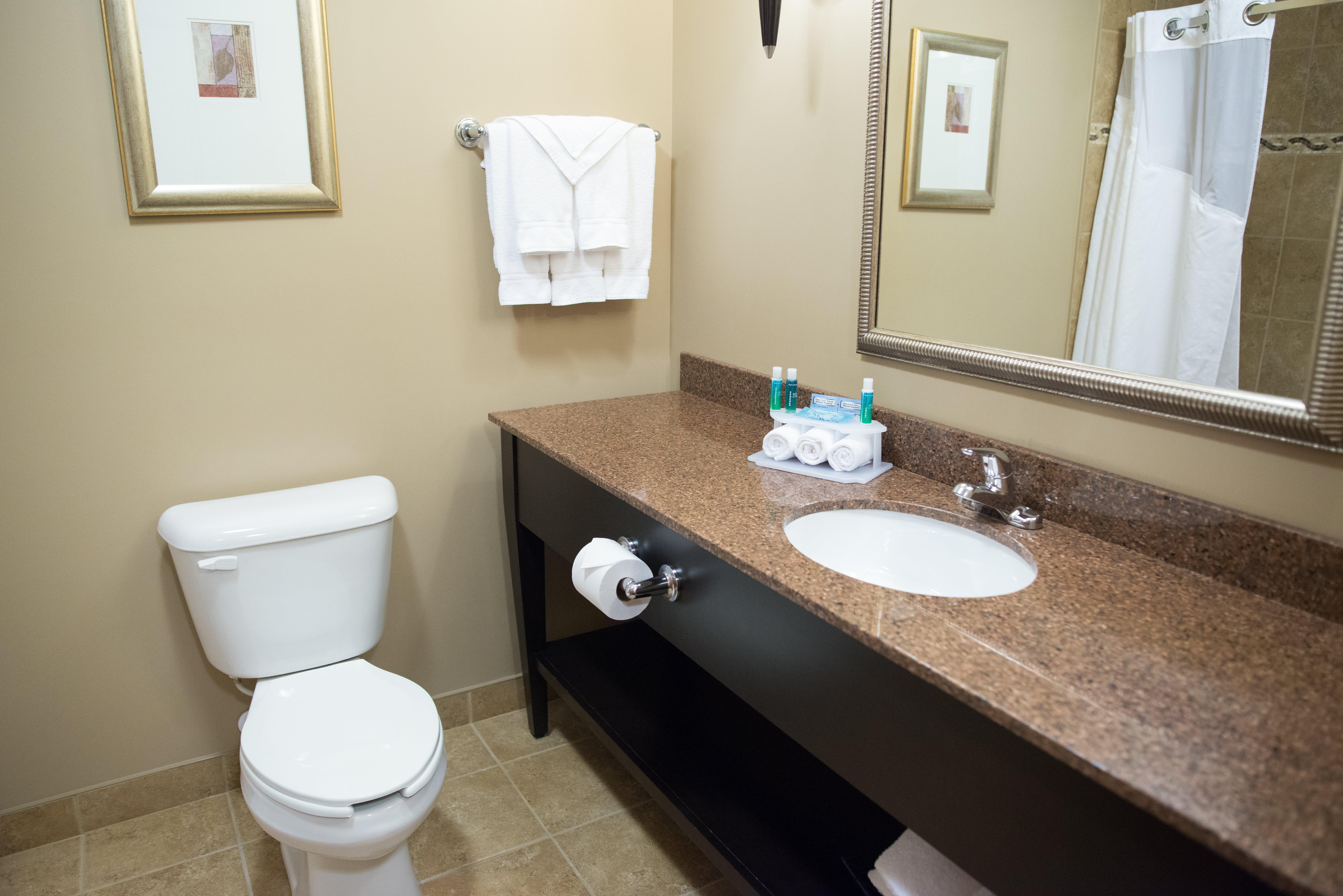 Holiday Inn Express & Suites Northwood By Ihg Silver Lake Luaran gambar