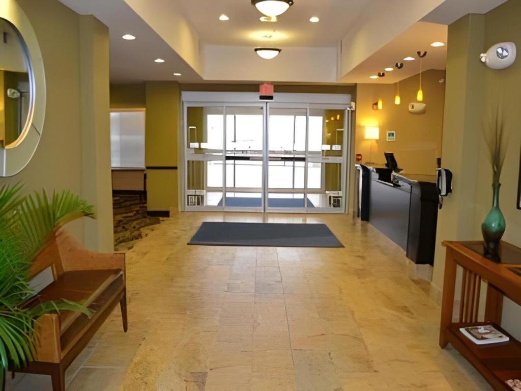 Holiday Inn Express & Suites Northwood By Ihg Silver Lake Luaran gambar